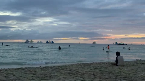 Sunset view from Boracay white beach Philippines sun over Pacific ocean Vídeos de archivo 339156073