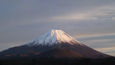 Sunset view of Mount Fuji from lake Shoji, Yamanashi, Japan Stock Footage 325833763