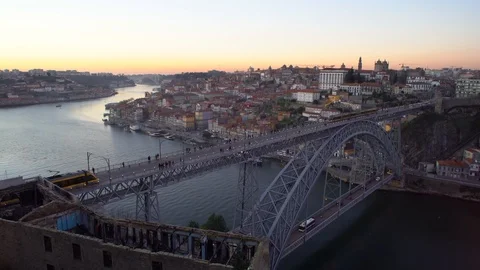 Sunset View Over Oporto And The D. Luís Bridge in Portugal 스톡 동영상 92767440