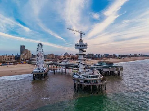 Sunset view of the Pier over the North Sea, The Hague, Netherlands Fotos de archivo