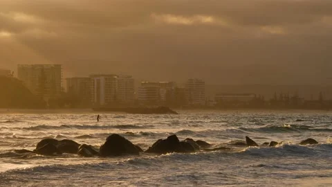 Sunset views over Snapper Rocks, Gold Coast Video stock 148371159
