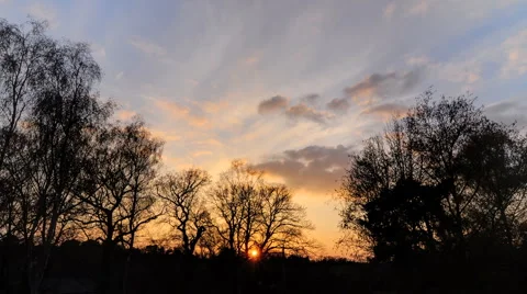 Sunset with volcanic ash 스톡 동영상 975050