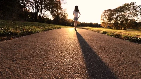 Sunset Walk 库存影片 126110153