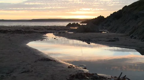 Sunset at West Angle Bay 動画素材 67533936