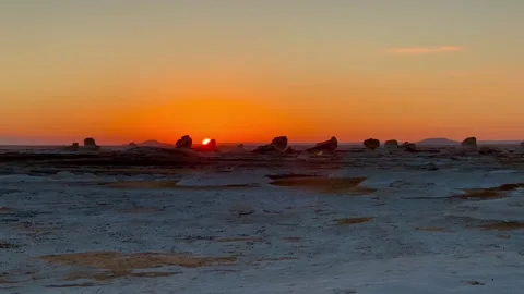 Sunset in the White Desert, Egypt. Stock-Footage 313541679