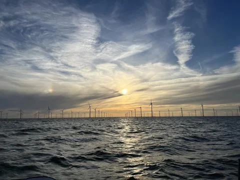 Sunset at windmills at Markermeer Foto stock