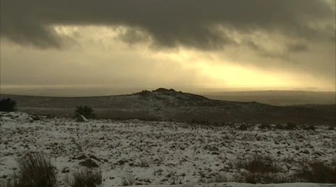 Sunset on a Wintery Dartmoor Video stock 8830260
