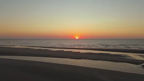 Sunset's Final Touch: Ocean View from the Horizon Stockbeeldmateriaal 308798407