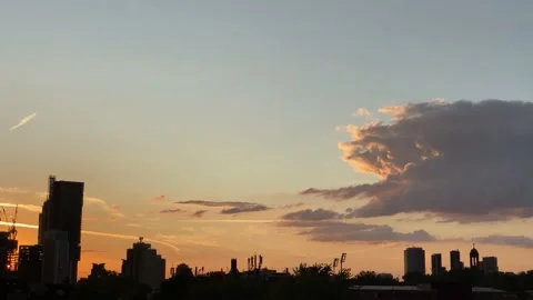 SUNSETTING LONDON SKYLINE Stock-Footage 148415997