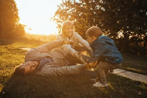 Sunshine and smiles at the park Foto stock
