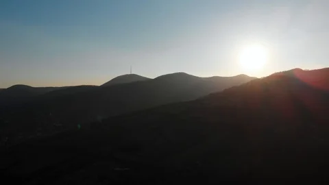 Sunshine over the mountain 스톡 동영상 121171301