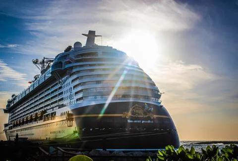 Sunshine on a ship Photos