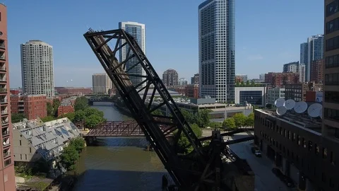 Suntimes Bridge Видео 92338810