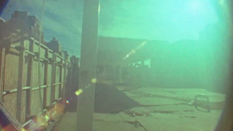 Super 8 fish eye abandoned gas station scene Vídeos de archivo 251230126