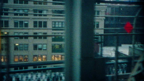 Super 8 shot passing over the Manhattan bridge with views of dumbo 스톡 동영상 251212387