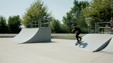 Super awesome kickflip 库存影片 54339521