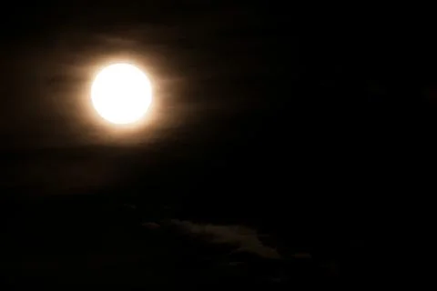 Super bright full moon Stockfoto's