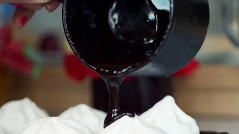 Super-clear-features-chocolate-on-cream-dessert-video 스톡 동영상 126231168