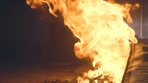 Super slow motion fire flame close up Video stock 109353968