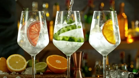 Super slow motion of preparing gin and tonic drinks with speed motion Stock Footage 231984721