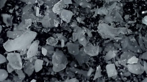Super Slow Motion Shot of Real Ice Exploding Towards Camera at 1000fps. 库存影片 331404157
