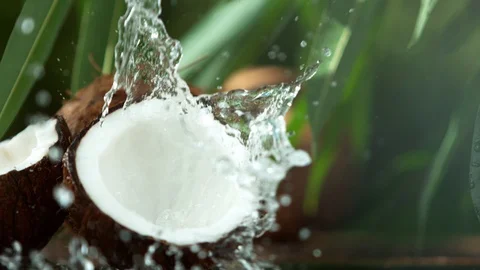 Super Slow Motion Shot of Water Splashing on Coconut at 4K. Stock-Footage 107040651