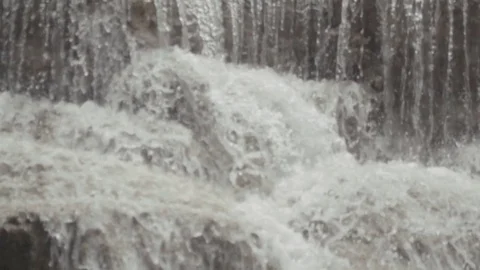 Super slow motion shot of waterfall Vidéo 75618673