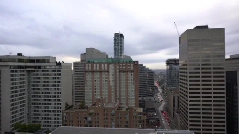Super smooth right to left establishing pan of Toronto sky line with city sounds Stock Footage 81684855