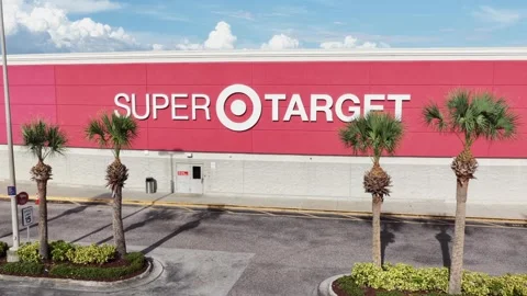 Super Target storefront sign spans wide red facade in Clearwater, Florida Видео 339090788