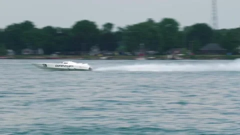 Super Vee Class Offshore Boat Racing Leaders After Lap 1, St Clair River, Sound Stock Footage 343972832