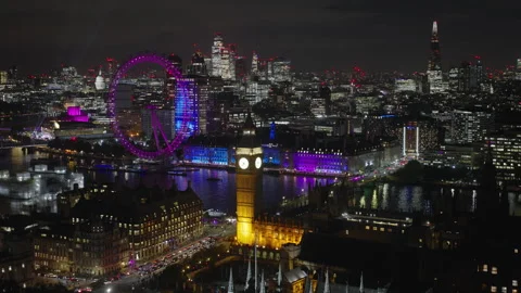 Superb Quality, Aerial View Shot of London, Big Ben, London Eye, night, evening Stockbeeldmateriaal 290172045