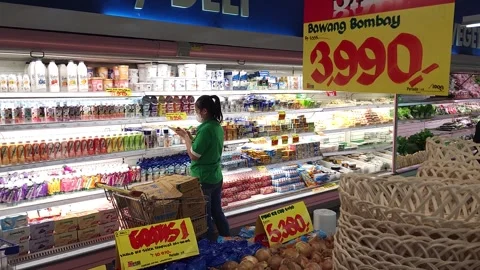 Supermarket staff Stock Footage 244631933