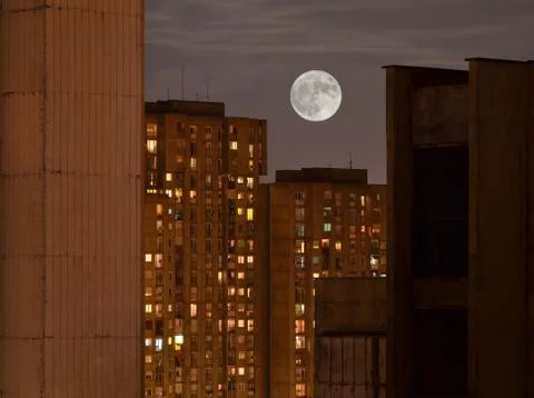 Supermoon Over Bildings Stock Photos