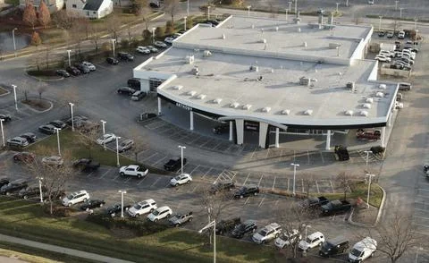 Supply chain issues continue to affect auto industry, Gurnee, USA - 30 Nov 2021 Stock Photos