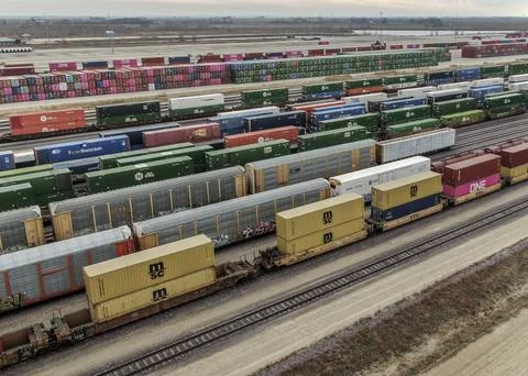Supply chain issues continue to affect industries globally, Rochelle, USA - 01 D Stock Photos