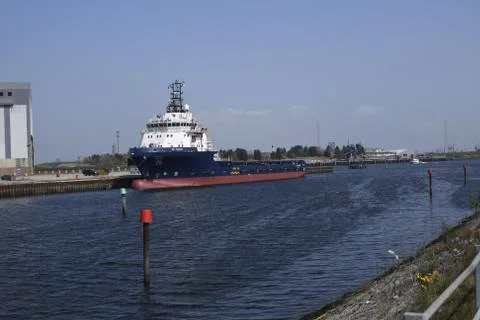 Supply ship tug Stock-Fotos