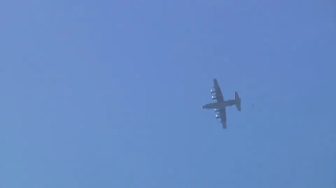 Supporting D-Day Anniversary parachuting from C-130 Hercules Видео 39777970
