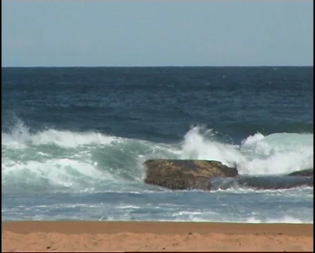 Surf Beach and Rocks 動画素材 455561
