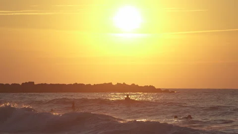 Surf Sunset in wild ocean, Basque Country  in slow motion Video stock 152633316