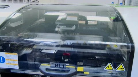 Surface Mount Technology on circuit boards pan Stockbeeldmateriaal 68501452