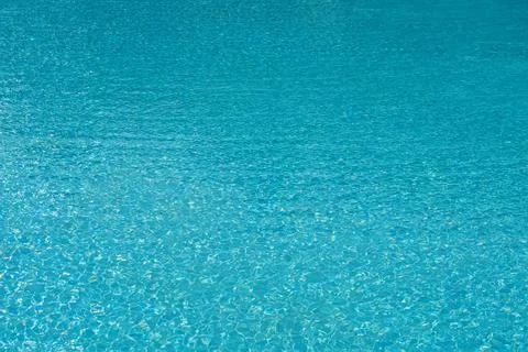 Surface of swimming pool with refreshing blue water. Foto stock