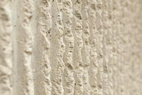 Surface of the wall with a decorative white plaster. Textured concrete wall w Foto stock