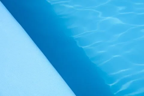 The surface of the water in the blue pool. Stockfoto's