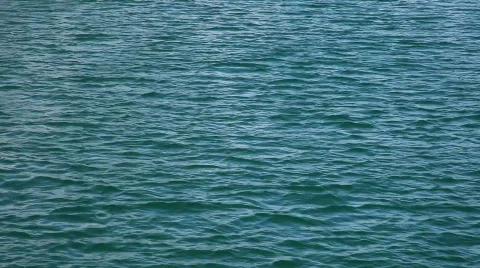 Surface Waves of Blue Water Stockbeeldmateriaal 458460