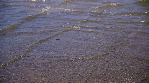 Surface waves cris cross in geometric pattern HD Stock Footage 36998577