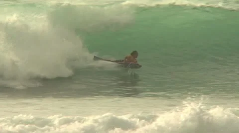 Surfer Catching A Wave 2 스톡 동영상 19148263