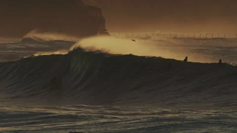 Surfer Glides Down Open Wave as Mist Rises, Pulling into Barrel Stock Footage 293192374