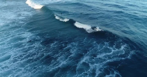 Surfer on lefthander wave Stock Footage 96132169