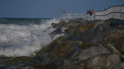 Surfer looks at Waves Vídeo Stock 849432