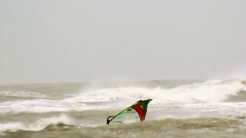 Surfer played in the waves Video stock 84327553